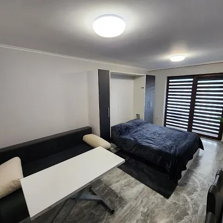 Valencia Gardens Lux 4 Per.