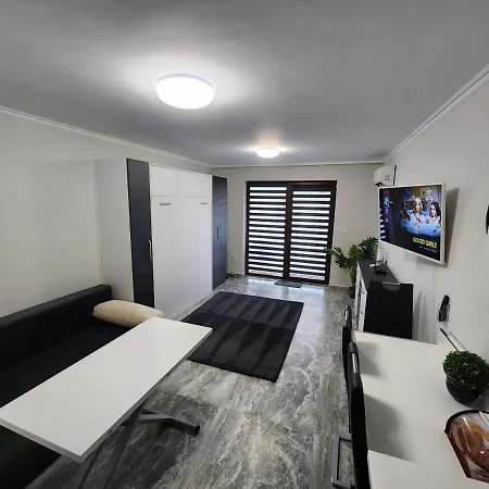 Valencia Gardens Lux 4 Per. Apartament *