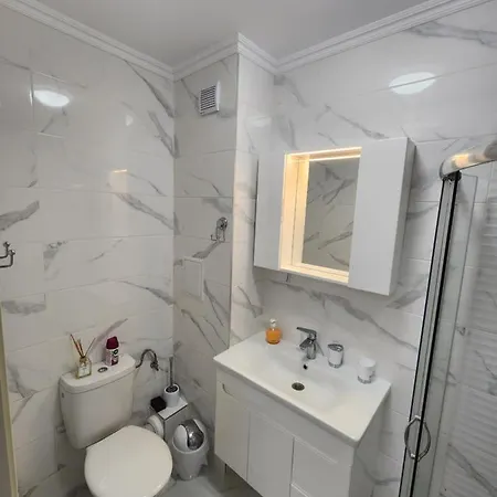 Valencia Gardens Lux 4 Per.